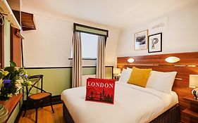 Huttons Hotel